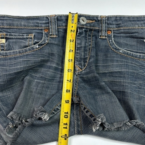 Big Start Madde Mid Rise Fit Denim Raw Hem Jean Shorts 29 Regular - Picture 4 of 8